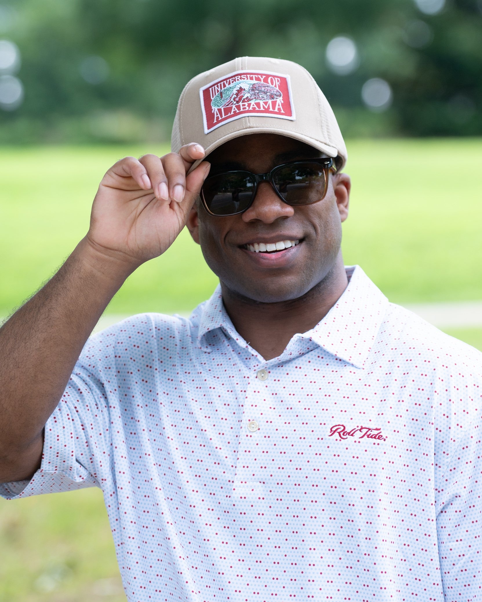 University of Alabama Beige Campus Trucker Hat with a patch that features the University of Alabama logo.