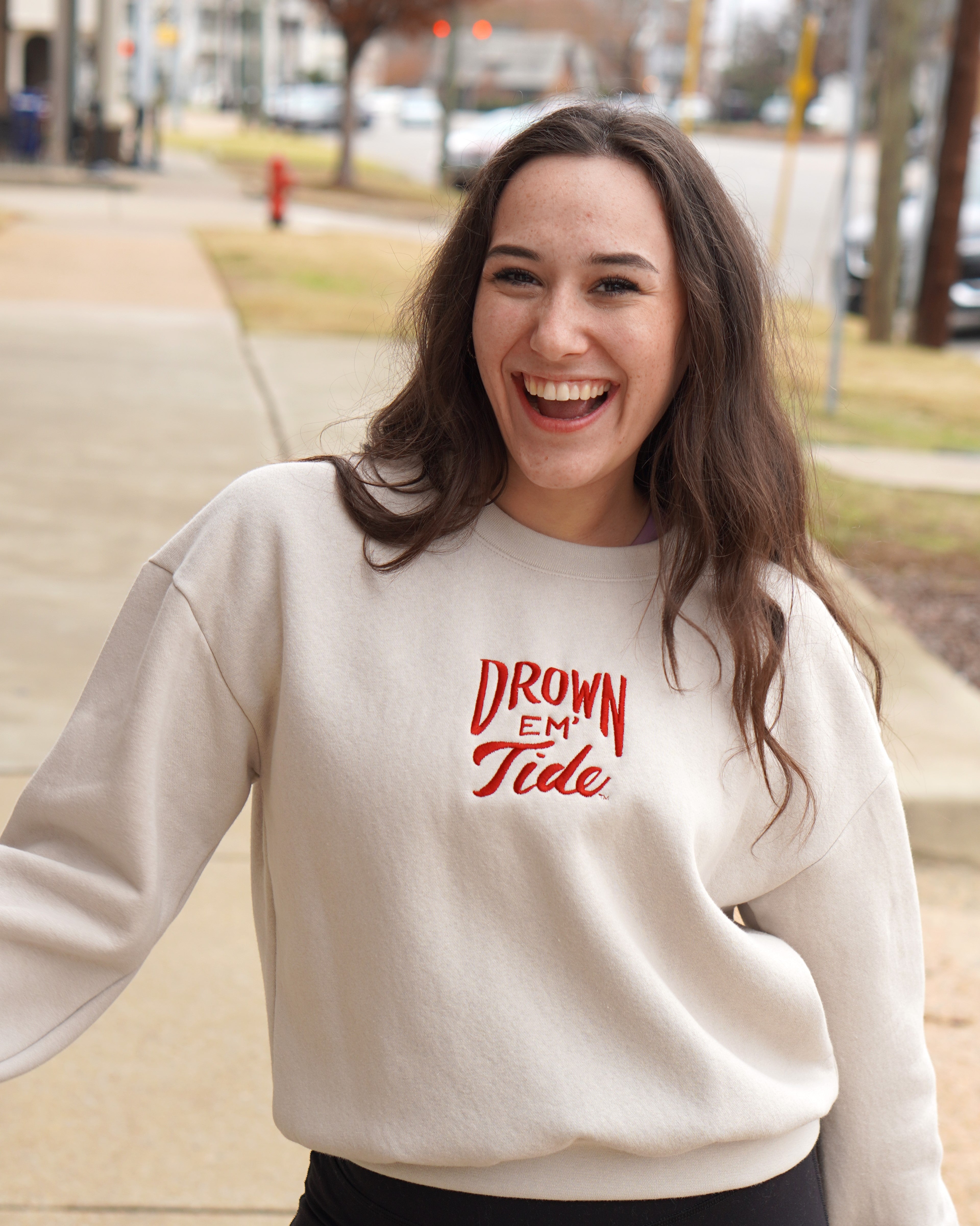 University of Alabama Cream Ladies Sweatshirt with Red Drown Em Tide Embroidery