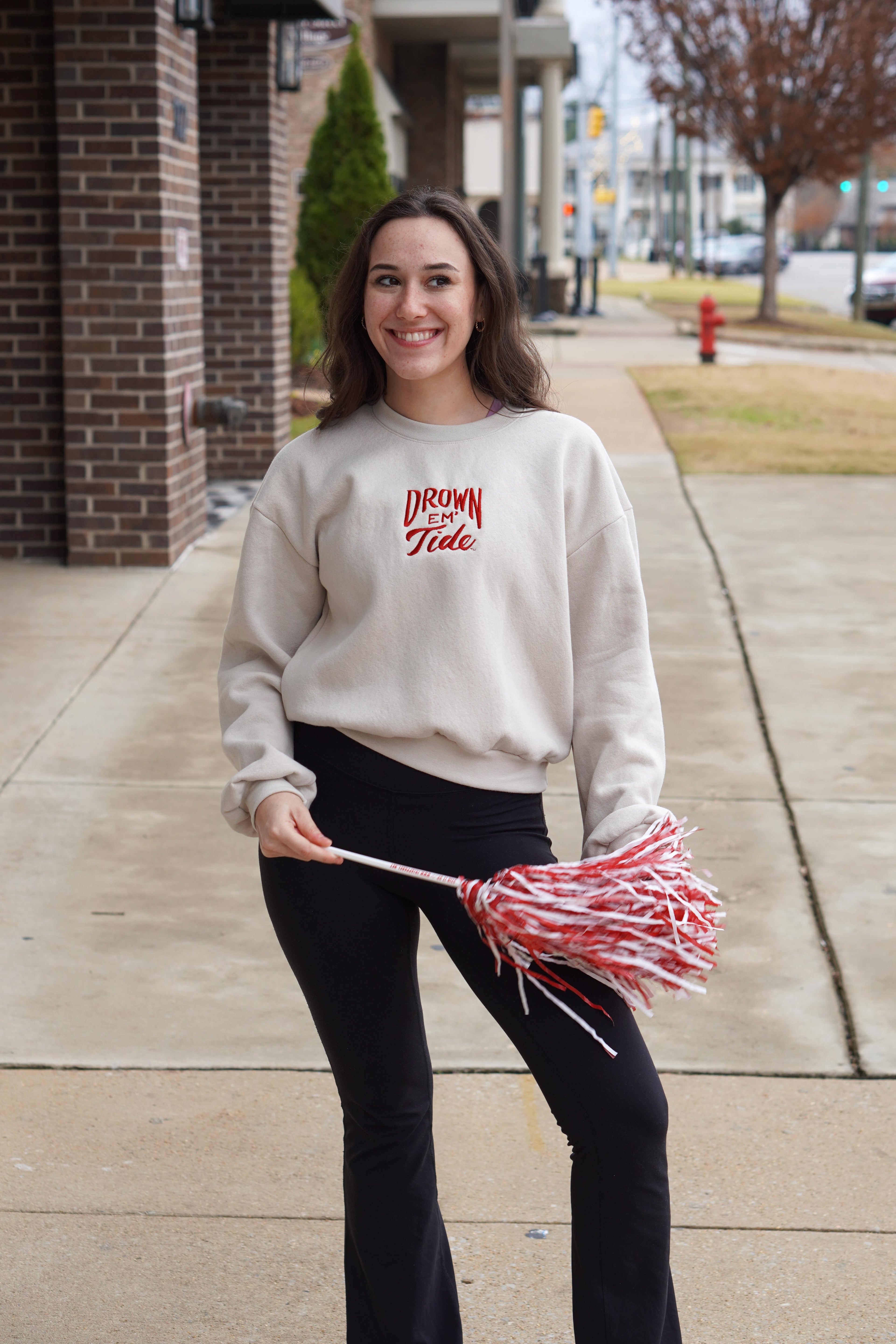 University of Alabama Cream Ladies Sweatshirt with Red Drown Em Tide Embroidery