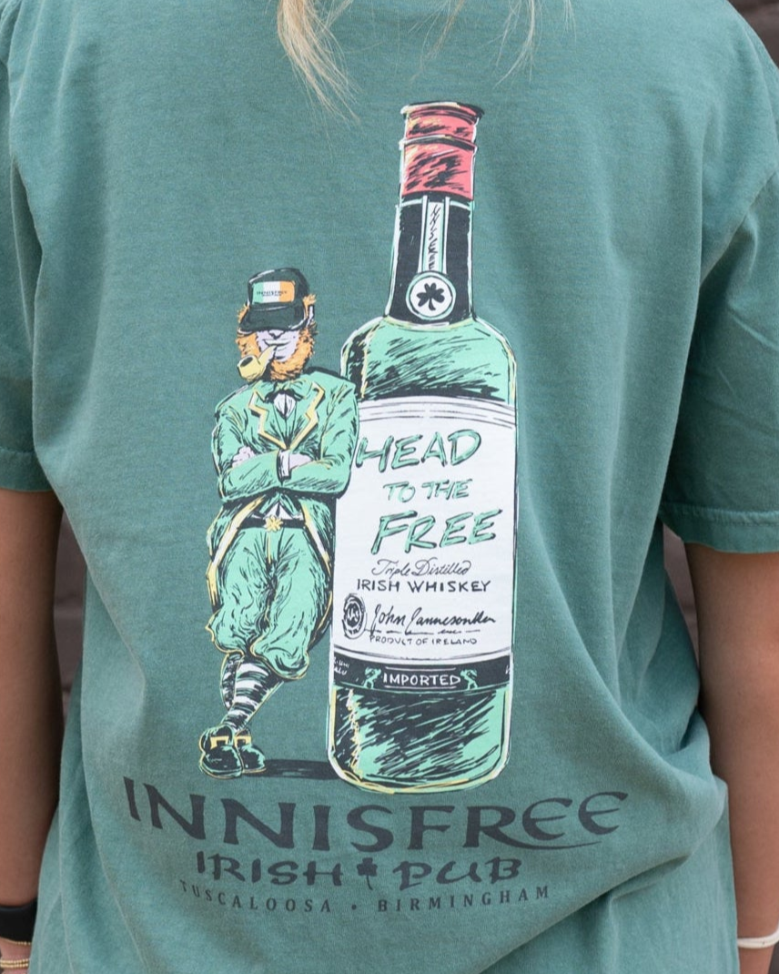 Innisfree Green T-Shirt with a hand-drawn design featuring a leprechaun leaning against a bottle and the text 'INNISFREE Irish Pub' on the back.