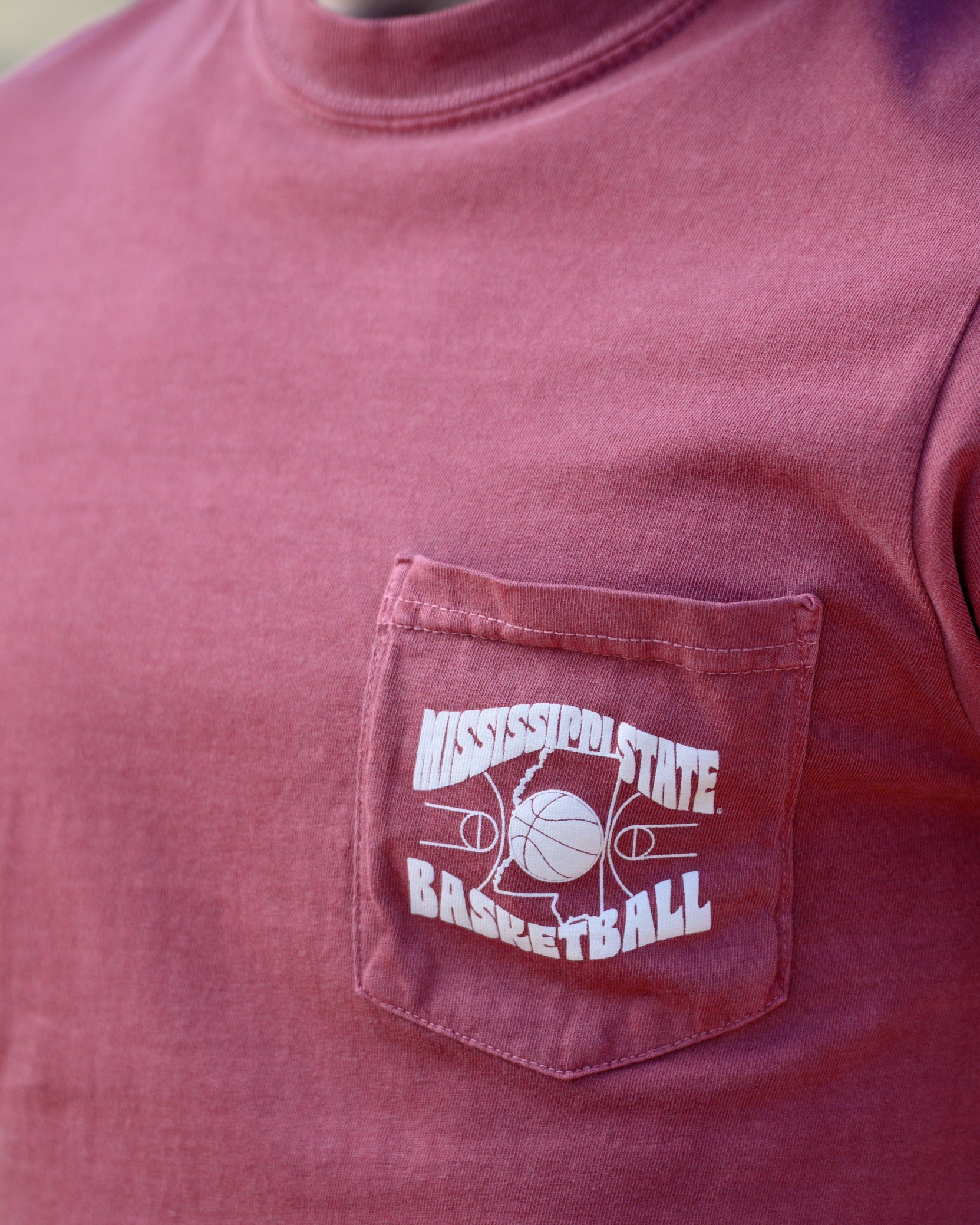 Mississippi State Red T-Shirt with "Mississippi State Basketball" front pocket design