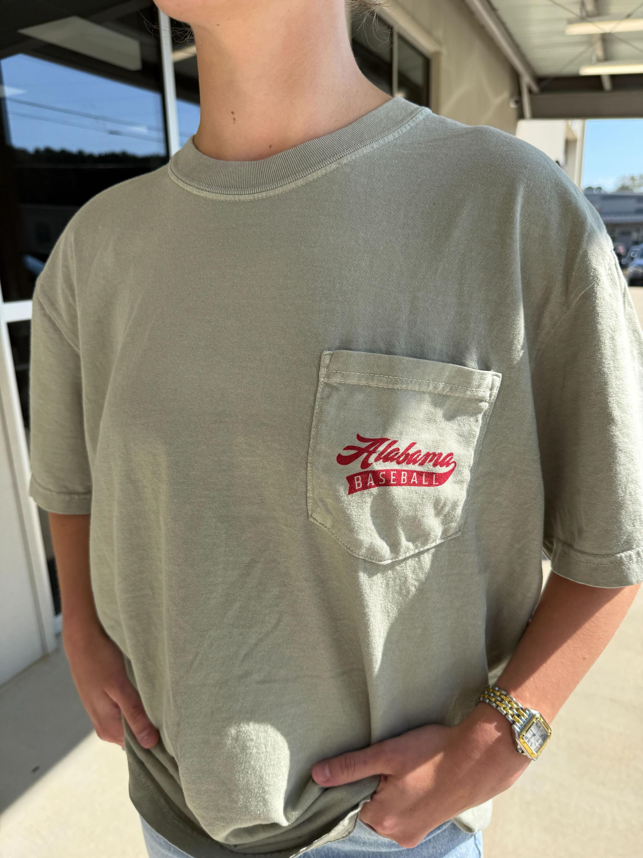 Front Pocket with Red script “Alabama Baseball”