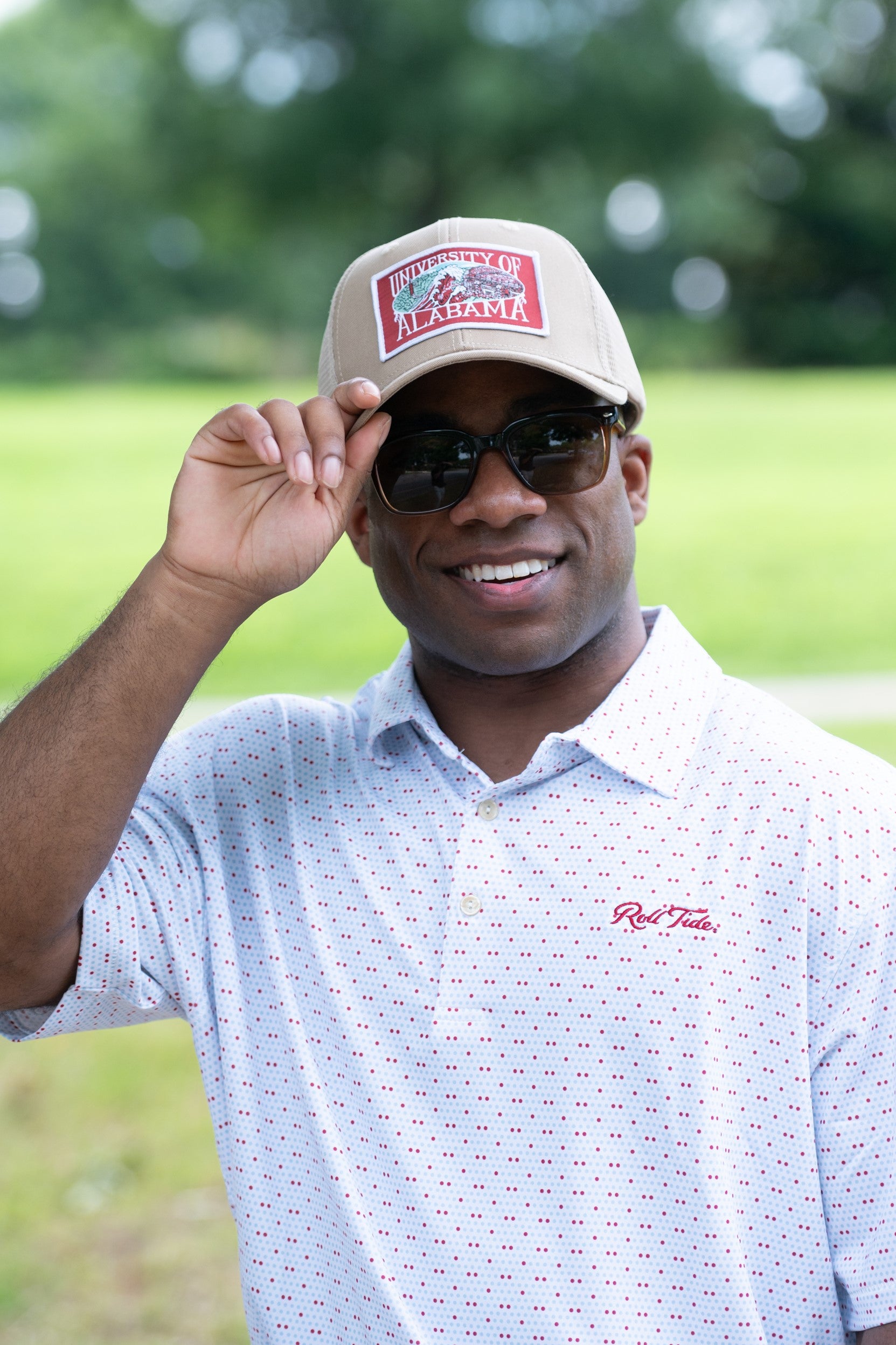 University of Alabama Beige Campus Trucker Hat with a patch that features the University of Alabama logo.