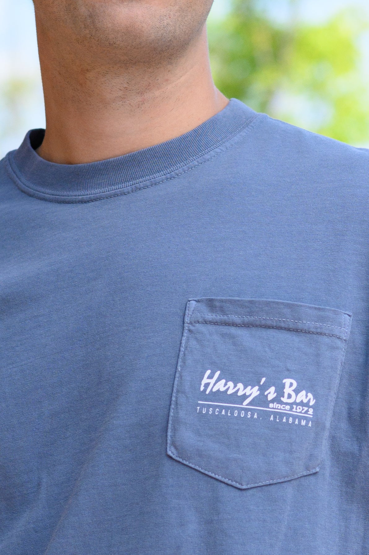 Front Pocket design with the “Harry’s Bar” logo