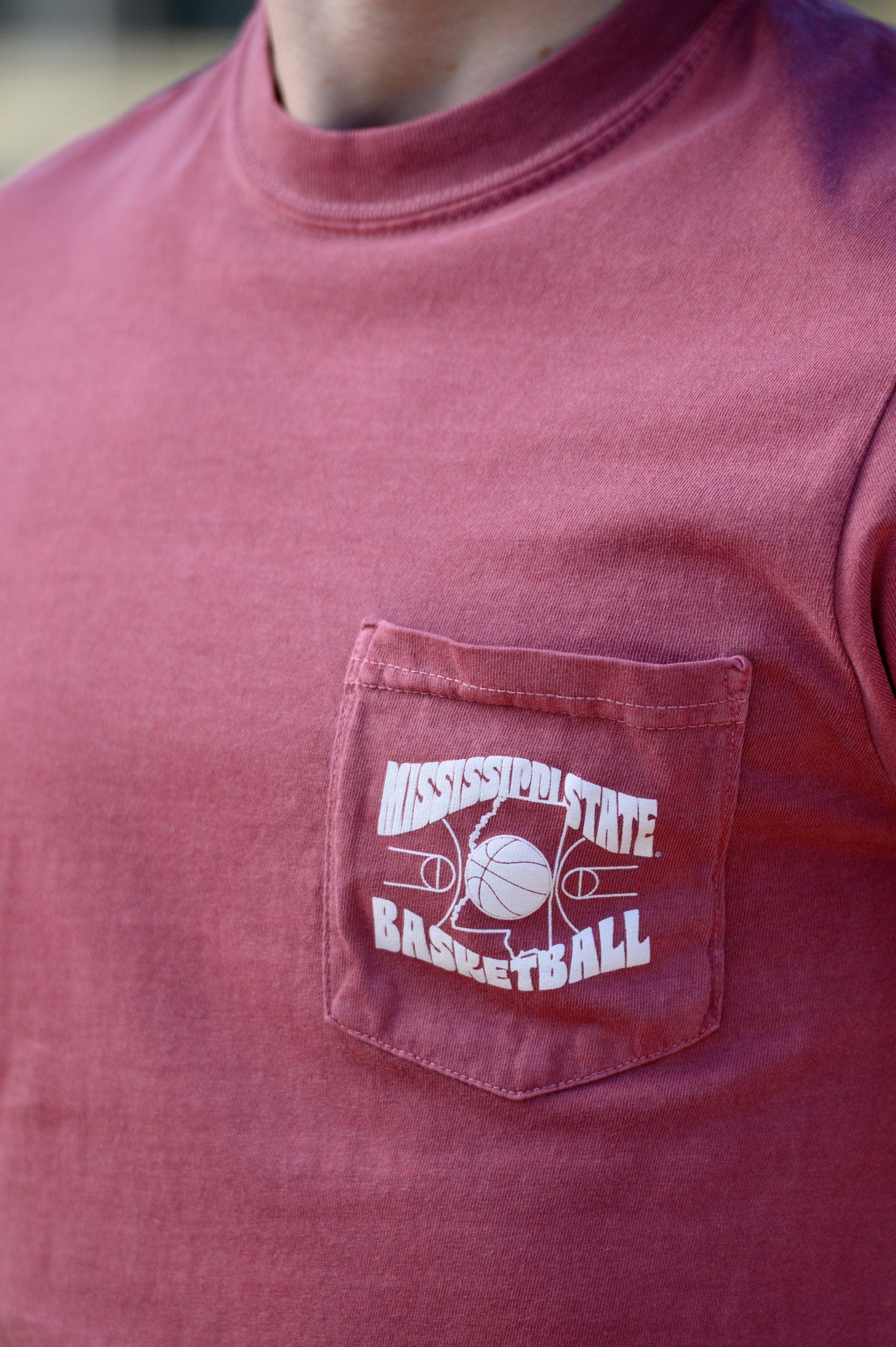 Mississippi State Red T-Shirt with "Mississippi State Basketball" front pocket design