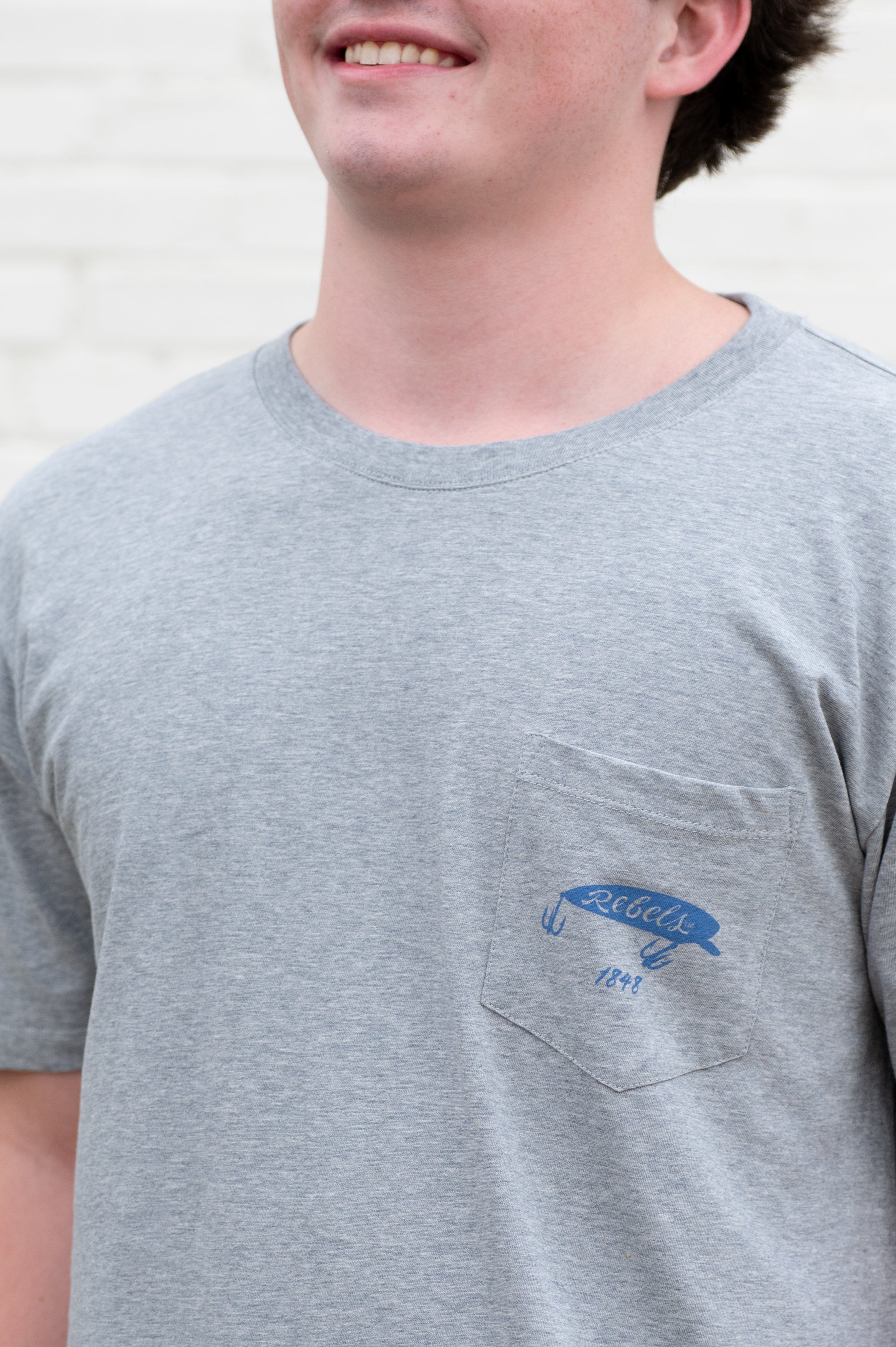 Rebel Lure Front Pocket