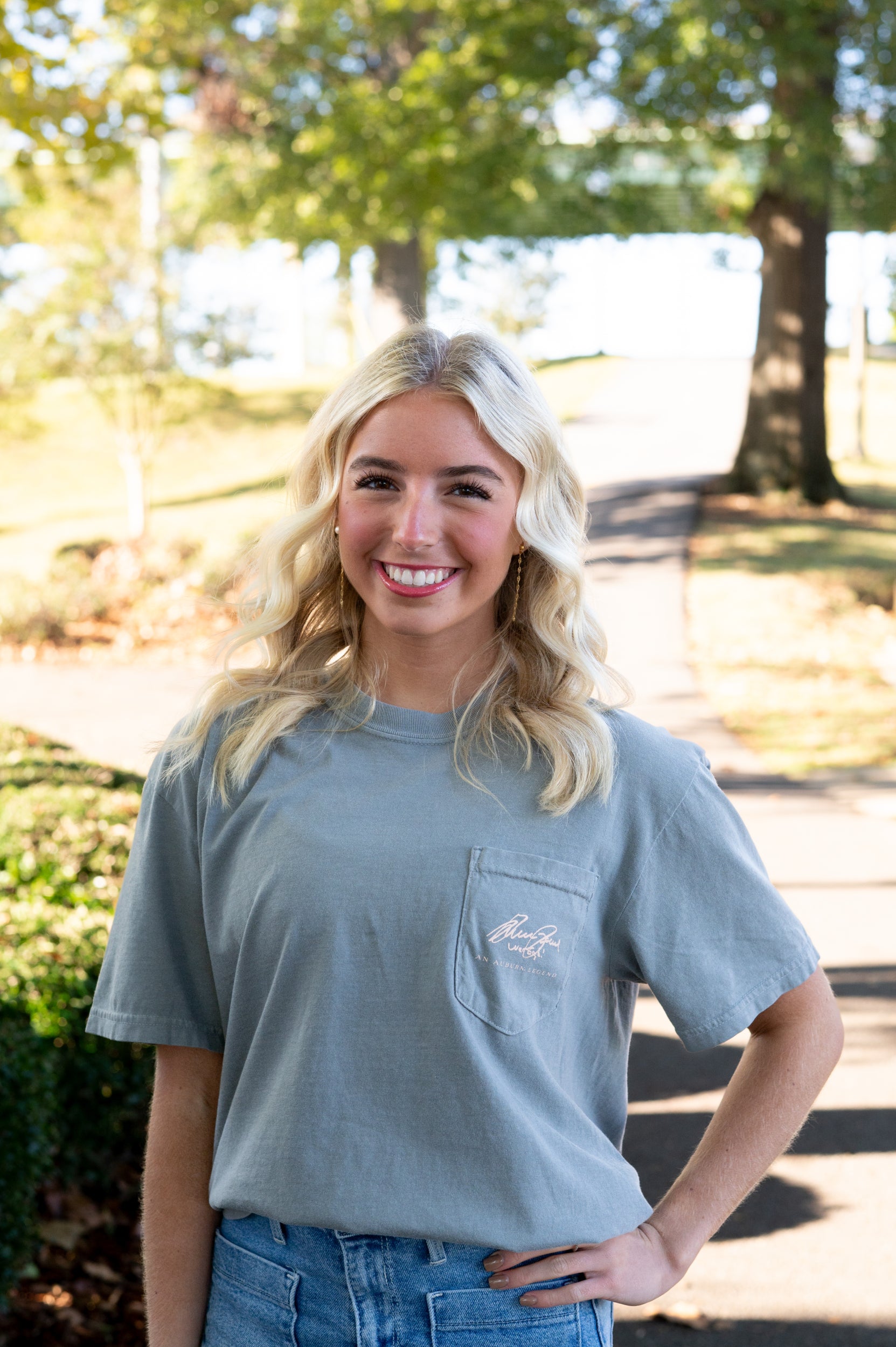 Auburn University Grey T-Shirt with an illustration of Bruce Pearl cheering above text “Thank You, Coach”