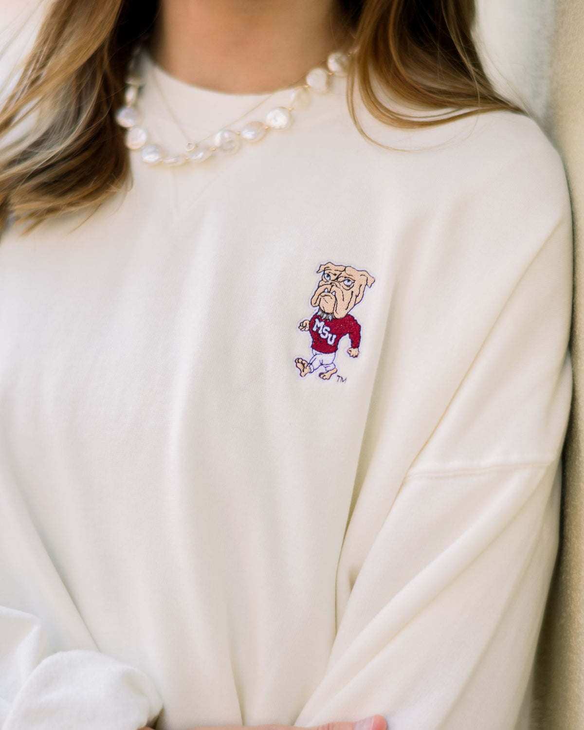 Mississippi State Ivory Crewneck with Walking Bully Logo embroidery